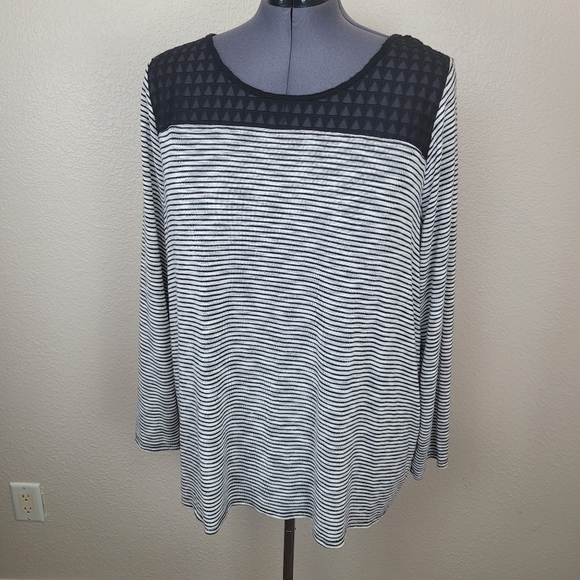 Lane Bryant Tops - Lane Bryant Black White Striped LS Top 22/24